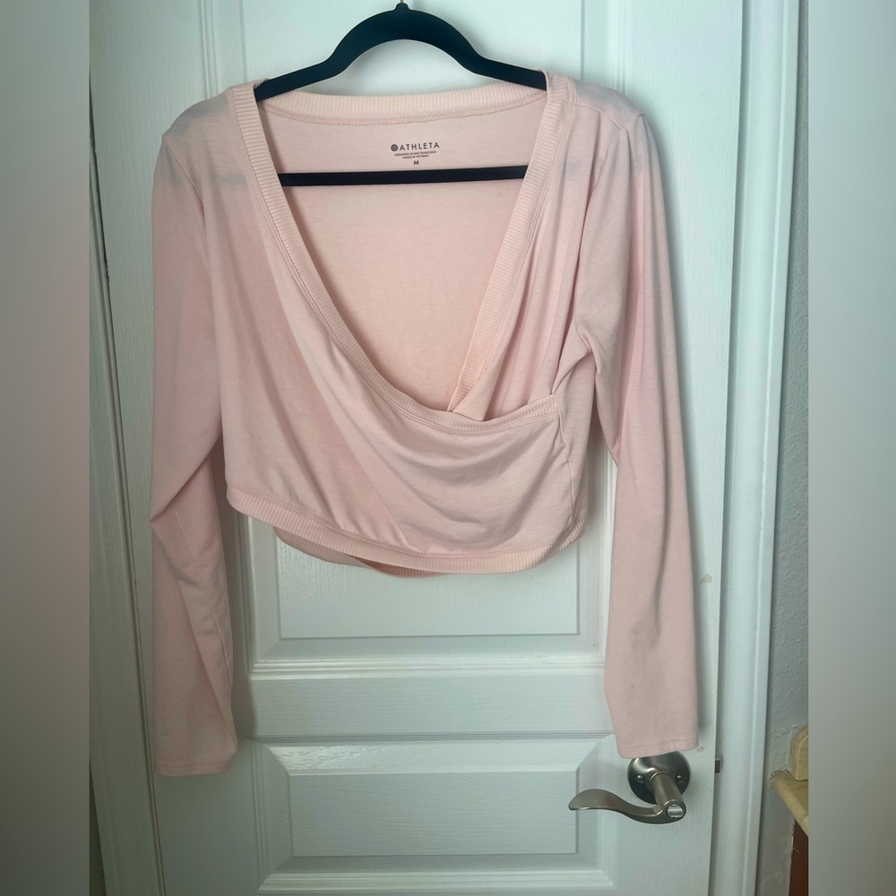 Athleta long sleeve workout top Size Medium